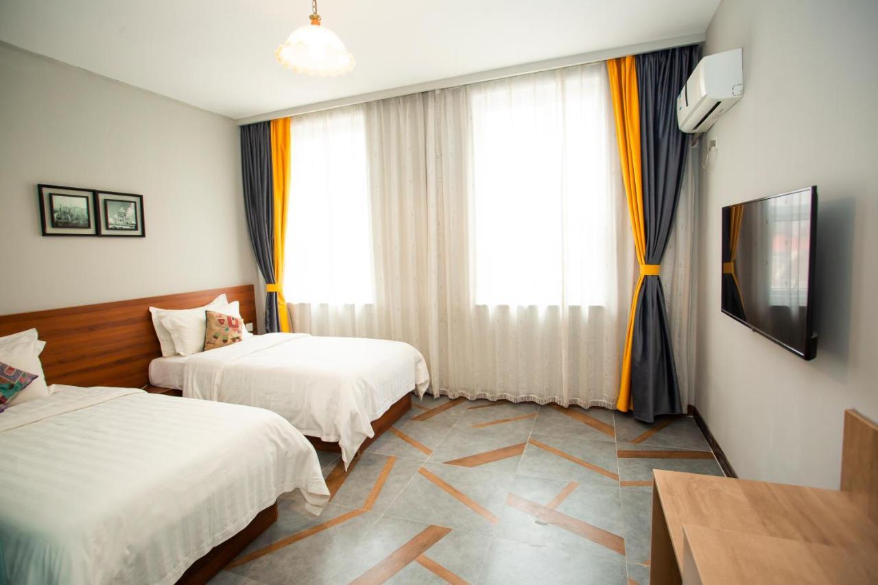 Ou Lu Business Hotel Qingdao Exterior foto