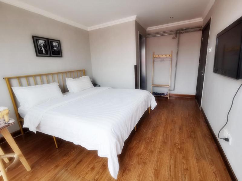 Ou Lu Business Hotel Qingdao Exterior foto